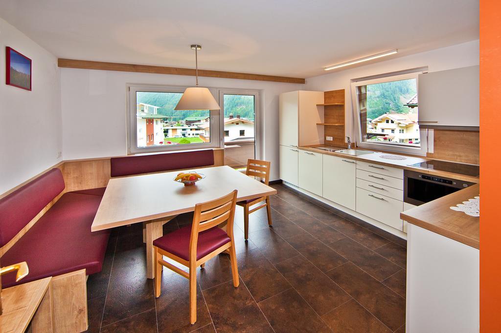 Haus St. Christoph Mayrhofen Extérieur photo