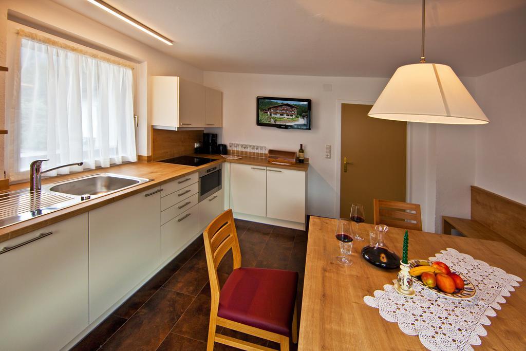 Haus St. Christoph Mayrhofen Extérieur photo